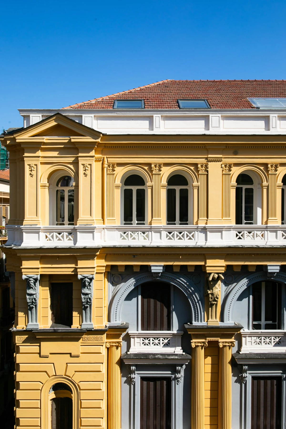 Il palazzo di Quatrum Napoli nel Centro Storico